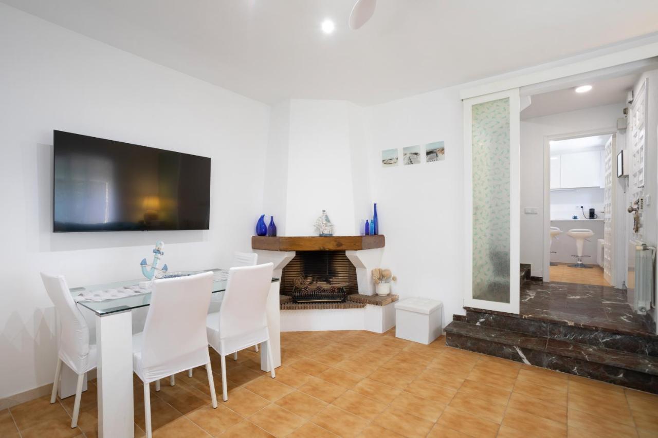 Bonita Casa Adosada Con Jardin Privado Y Piscina Comunitaria Calella De Palafrugell Exterior foto